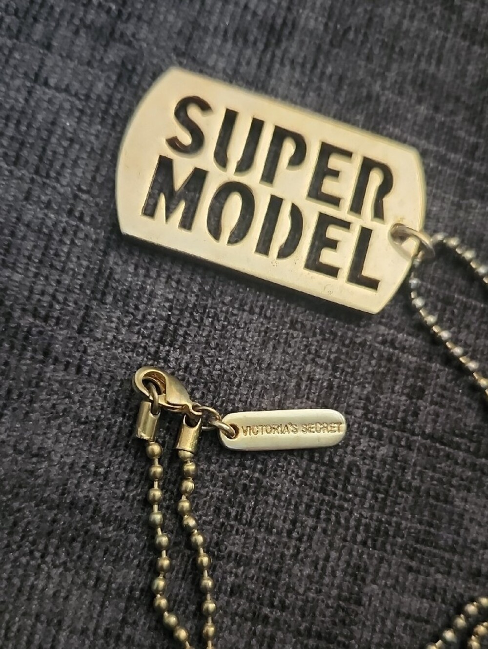 Victoria's Secret 'Super Model' Dog Tag Style Necklace - Picture 3 of 5